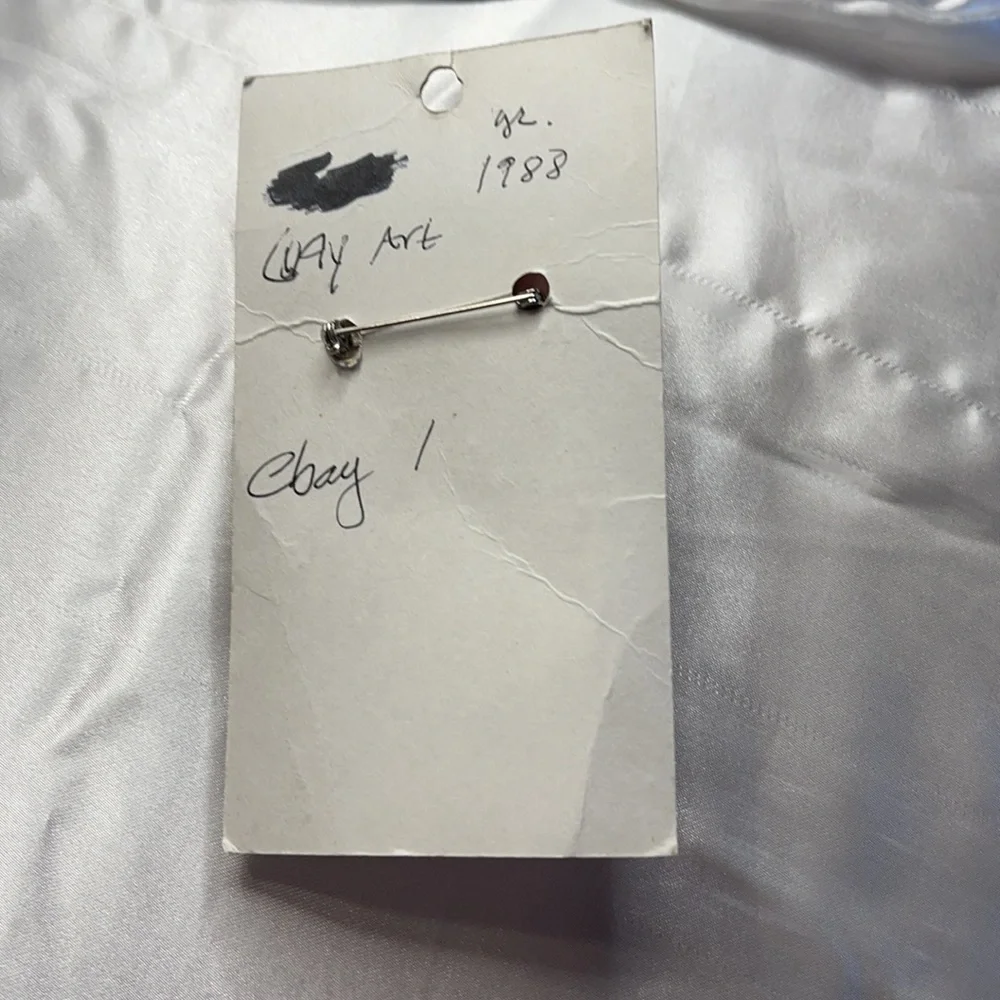 RARE -From the Estate of Marilyn Monroe 1988 Collectible Clay Art Brooch